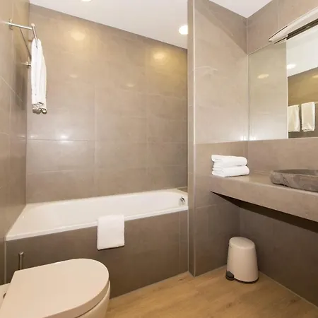 Apartment L-dom *